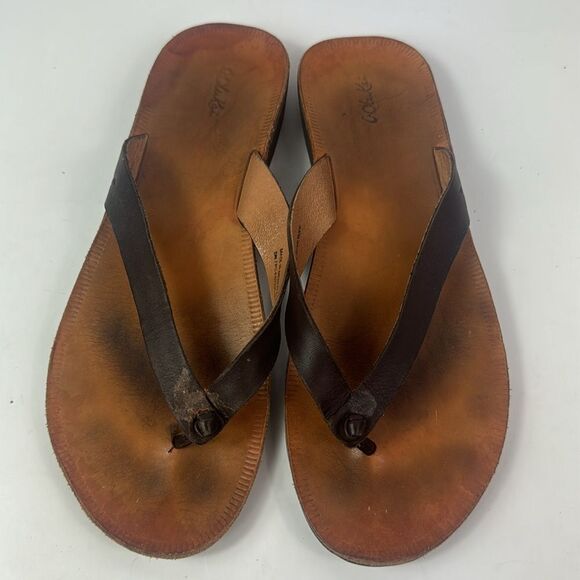 Olukai Loea Leather Strap Minimalist Women's Sandals - Picture 10 of 14